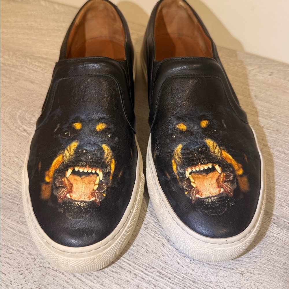 Givenchy Rotweiller Black Slip-Ons